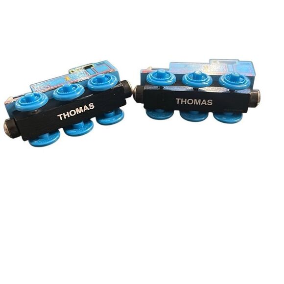 2 Thomas Engine surprise & smile Train Wooden Railway Friends blue tracks - Picture 5 of 5